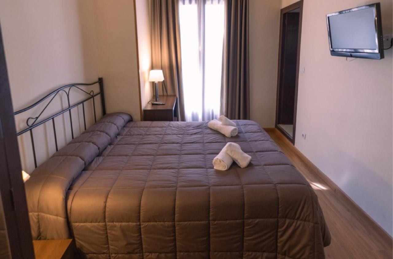 Hotel Rural Y Apartamentos Villa Engracia Espluga de Francolí Dış mekan fotoğraf
